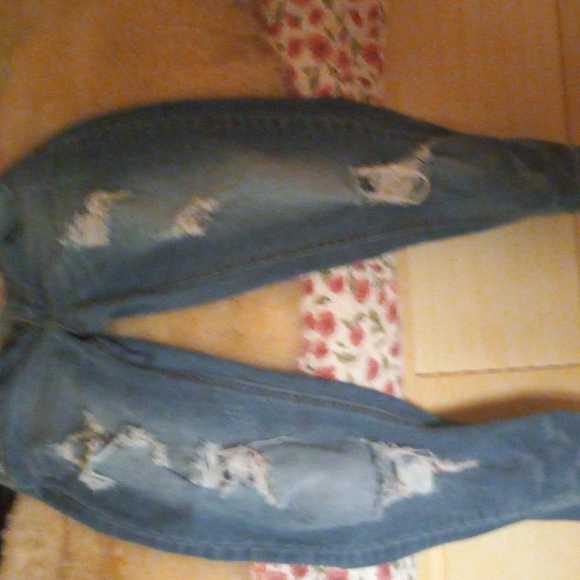 Jeans - Picture 3 of 3